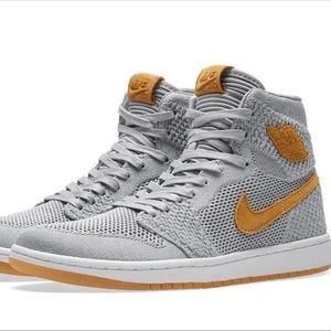Air Jordan 1 Retro Wolf Grey High Flyknit